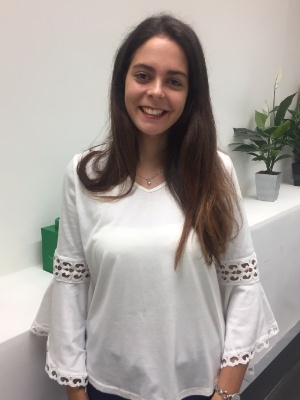 Ana, Babysitter in London