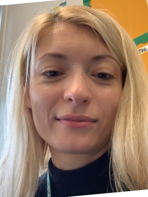Cristina, Teacher and private tutor in Barking