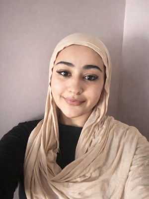 Soumia, Teacher (trainee) and Babysitter in London