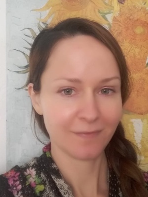 Violeta, Babysitter, Artist, Pet Sitter & Teacher in London