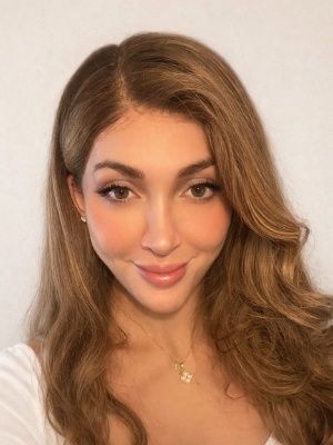 Yassmine, Nanny in London